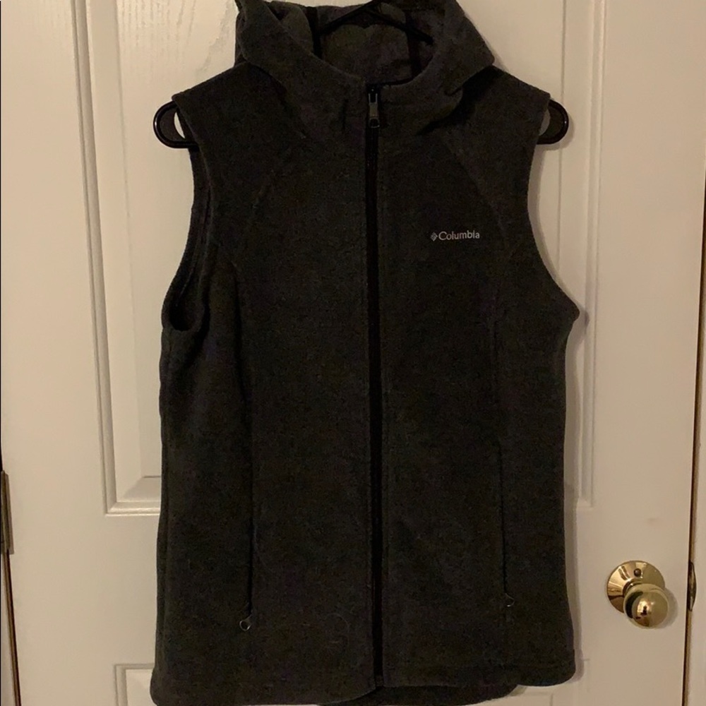 Columbia vest